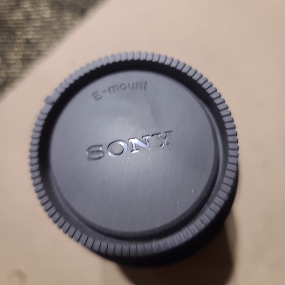 Sony E FE 28-70MM F/3.5-5.6 OSS ZOOM - Picture 6 of 6